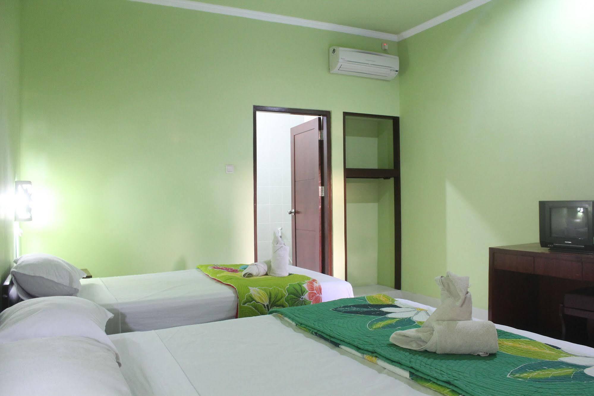 Berlian Inn Kuta Lombok Exterior foto